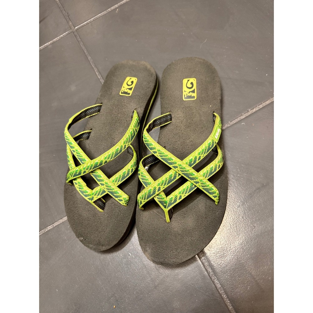 Teva Mush Flip Flops Womens Green Yellow Patterned Straps Comfort Sandals Size 8